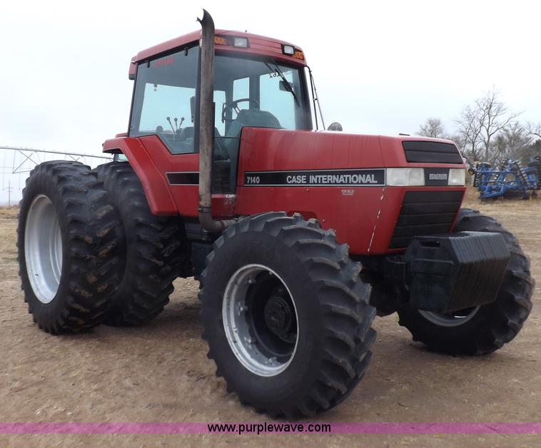 image for item I9246 1990 Case IH 7140 MFWD tractor
