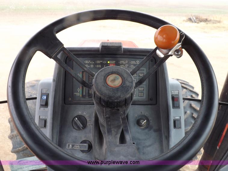 image for item I9246 1990 Case IH 7140 MFWD tractor