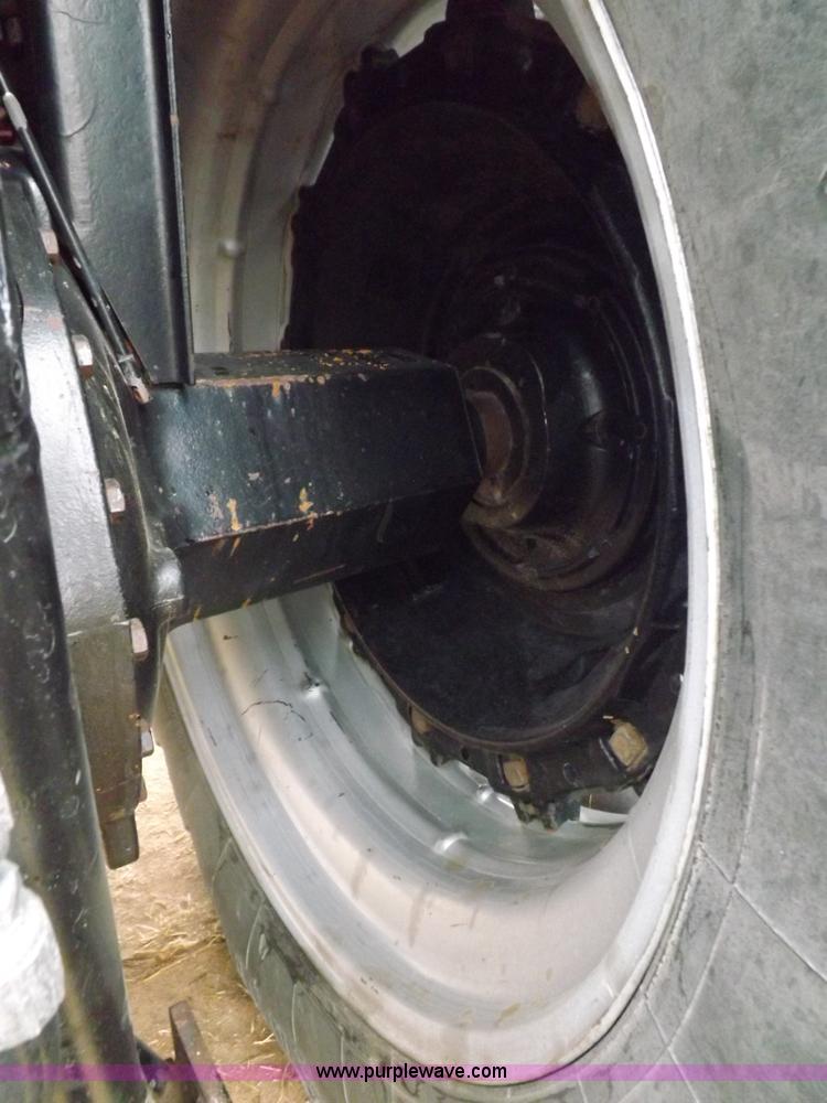 image for item I9246 1990 Case IH 7140 MFWD tractor