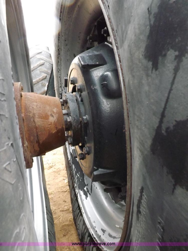 image for item I9246 1990 Case IH 7140 MFWD tractor