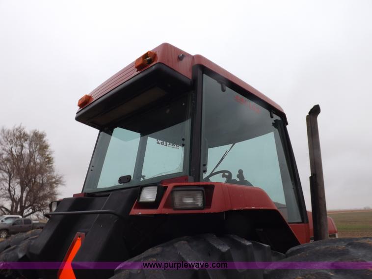 image for item I9246 1990 Case IH 7140 MFWD tractor