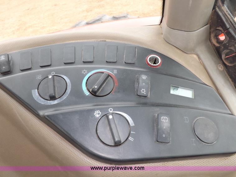 image for item I9247 2005 Case IH MX210 MFWD tractor