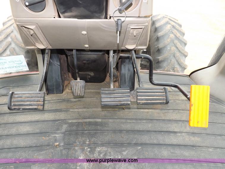 image for item I9247 2005 Case IH MX210 MFWD tractor