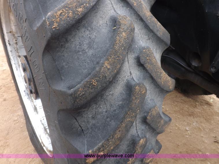 image for item I9247 2005 Case IH MX210 MFWD tractor