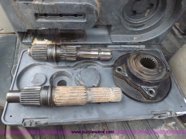 image for item I9247 2005 Case IH MX210 MFWD tractor