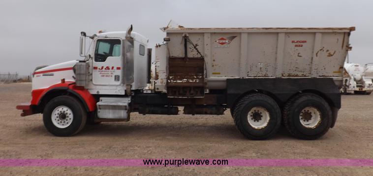 image for item I9248 1996 Kenworth T800 manure spreader truck