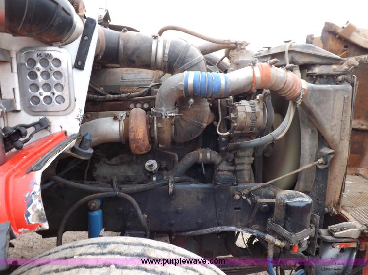 image for item I9248 1996 Kenworth T800 manure spreader truck