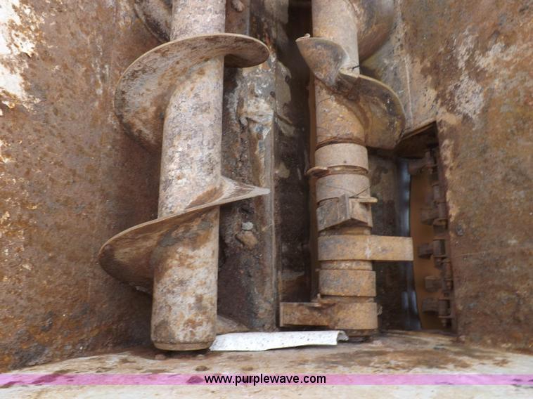 image for item I9248 1996 Kenworth T800 manure spreader truck