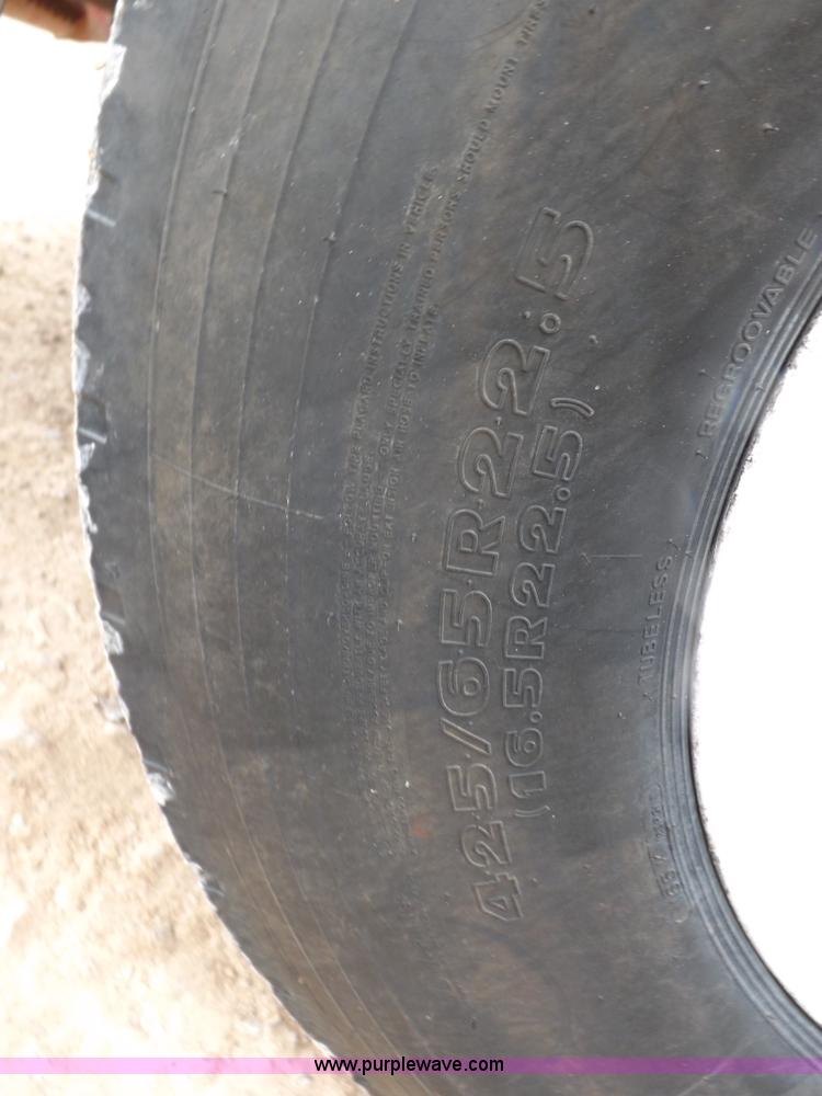 image for item I9248 1996 Kenworth T800 manure spreader truck