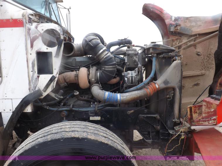 image for item I9249 1996 Kenworth T800B manure spreader truck