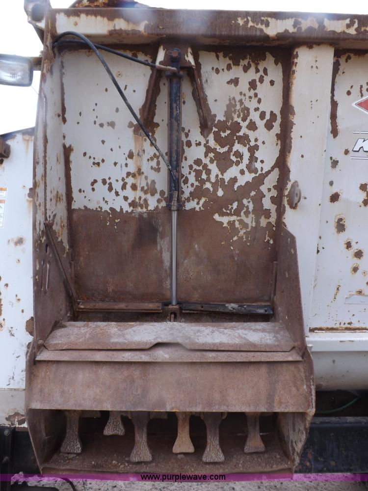 image for item I9249 1996 Kenworth T800B manure spreader truck