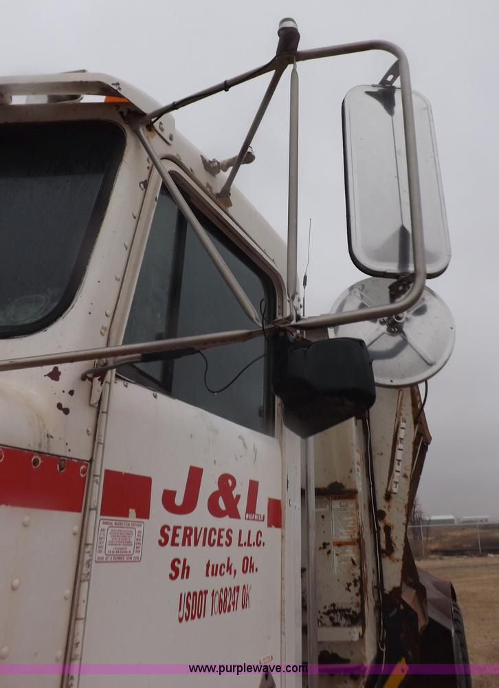 image for item I9249 1996 Kenworth T800B manure spreader truck