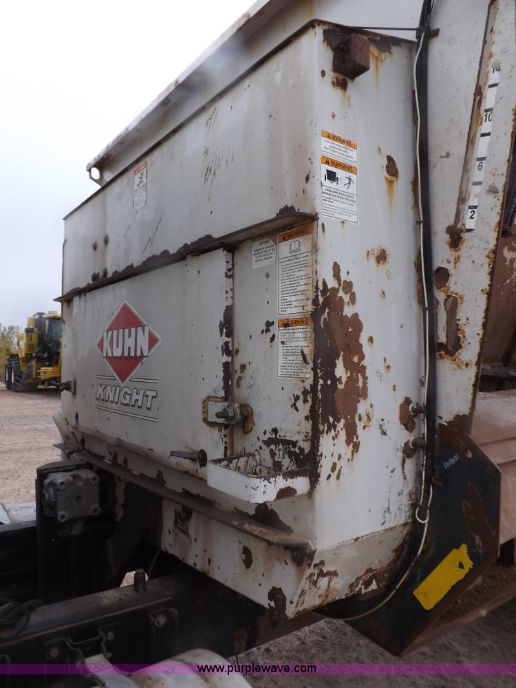 image for item I9249 1996 Kenworth T800B manure spreader truck