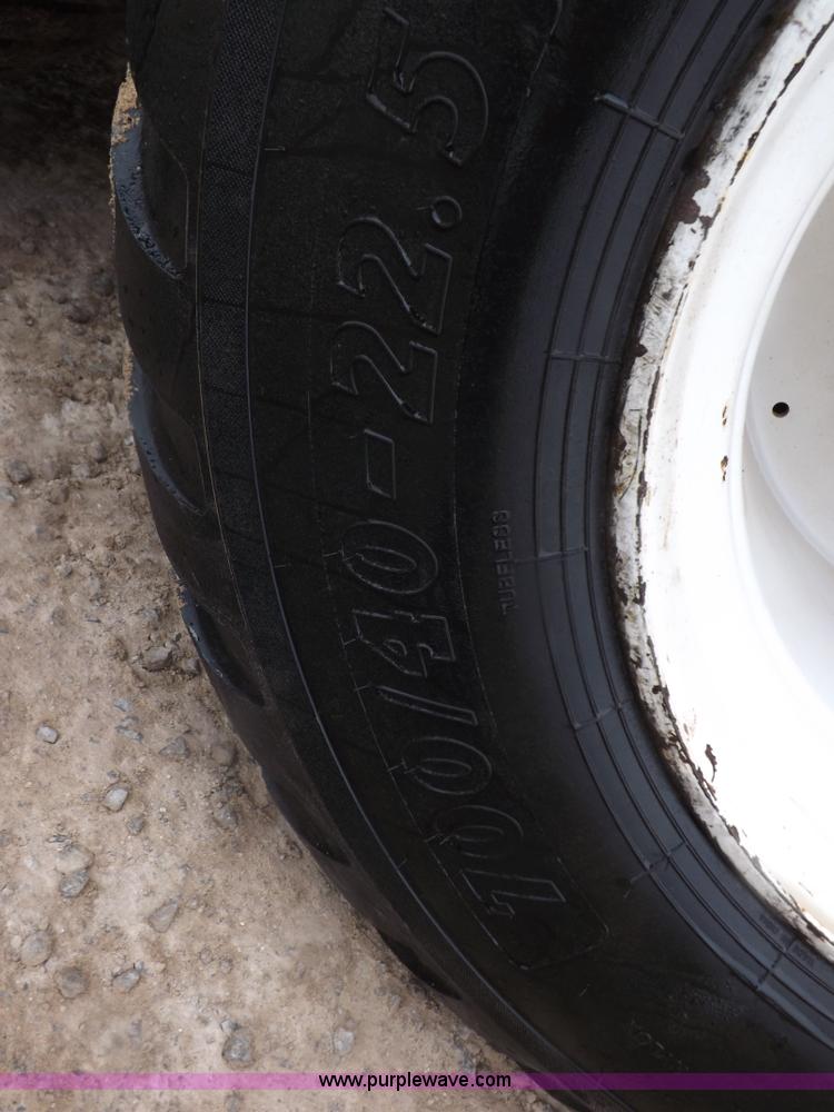 image for item I9249 1996 Kenworth T800B manure spreader truck