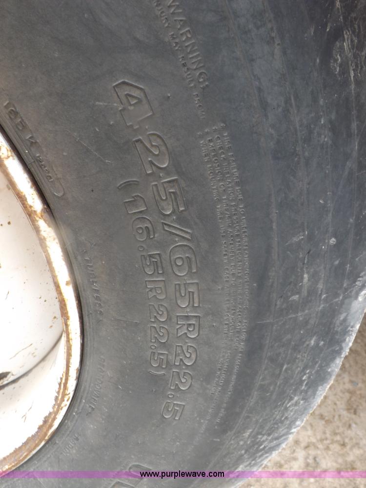 image for item I9249 1996 Kenworth T800B manure spreader truck