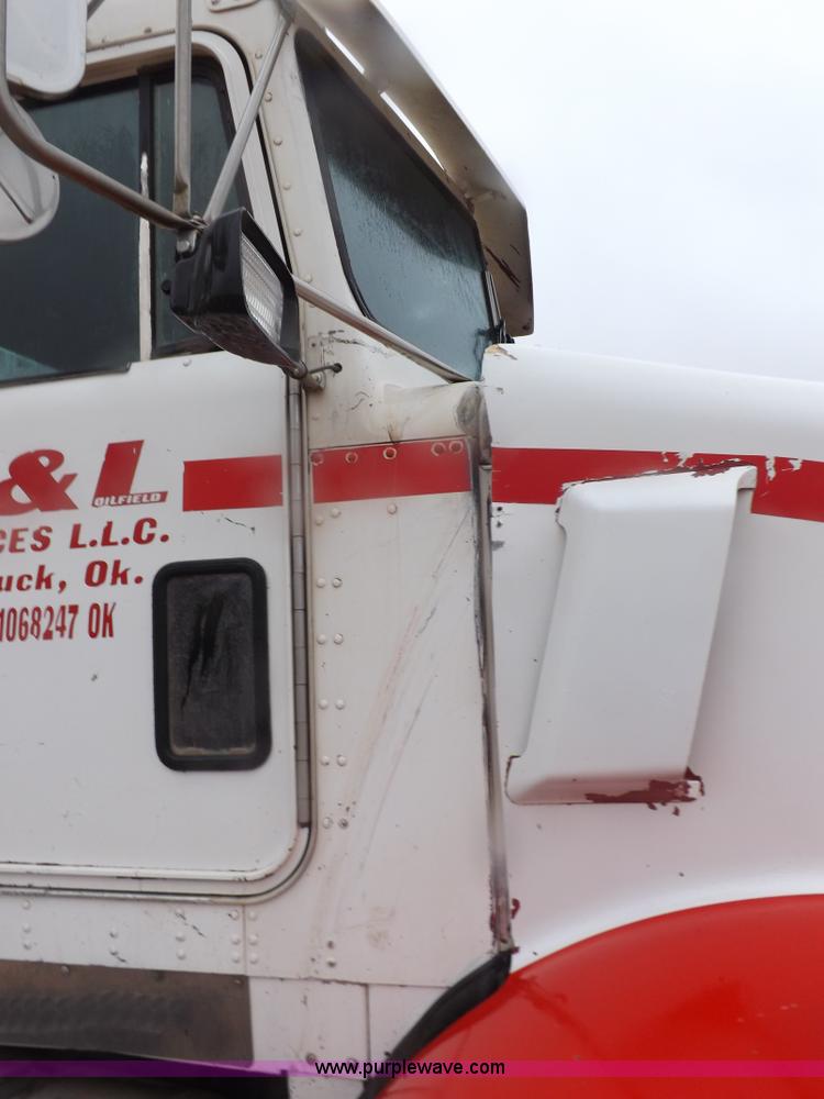 image for item I9249 1996 Kenworth T800B manure spreader truck