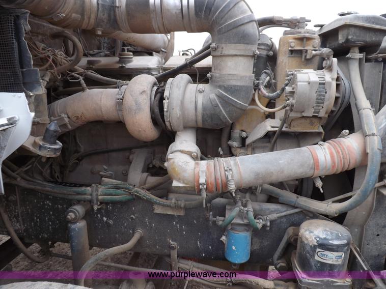 image for item I9250 1992 Kenworth T800 manure spreader truck