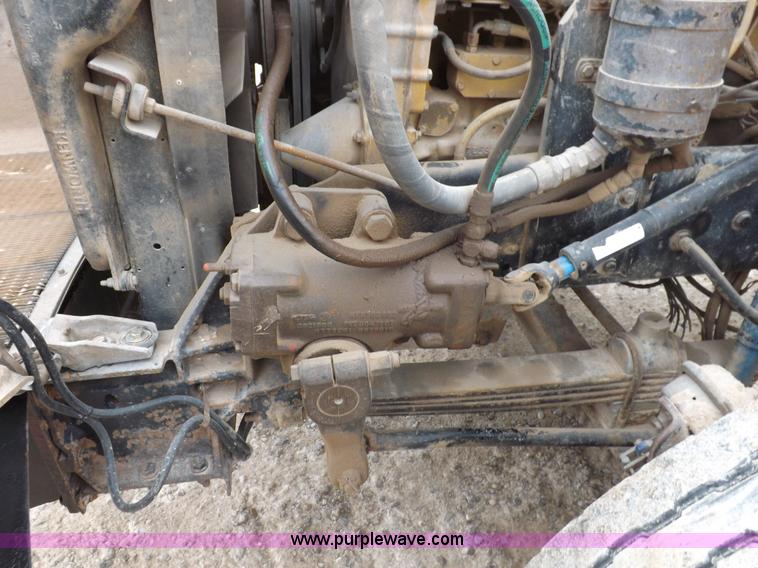 image for item I9250 1992 Kenworth T800 manure spreader truck