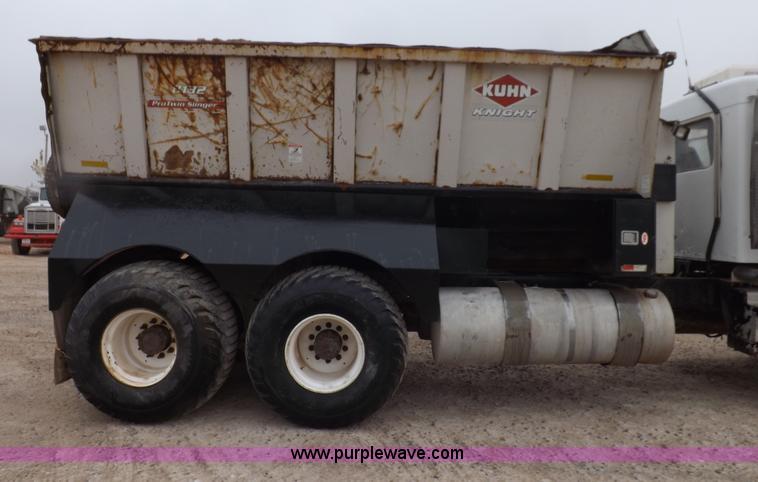 image for item I9250 1992 Kenworth T800 manure spreader truck