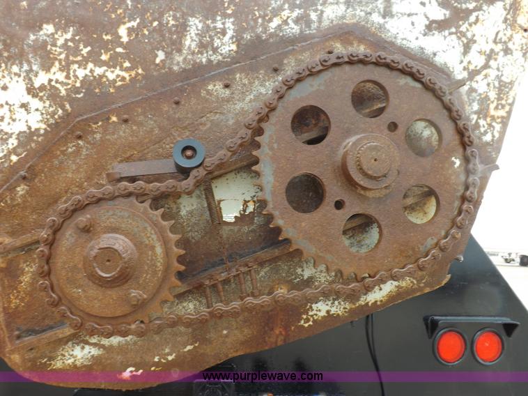 image for item I9250 1992 Kenworth T800 manure spreader truck