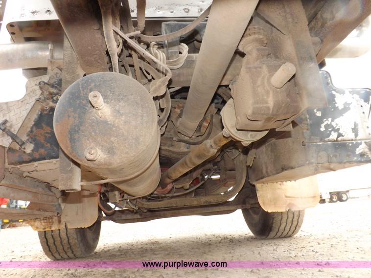 image for item I9250 1992 Kenworth T800 manure spreader truck