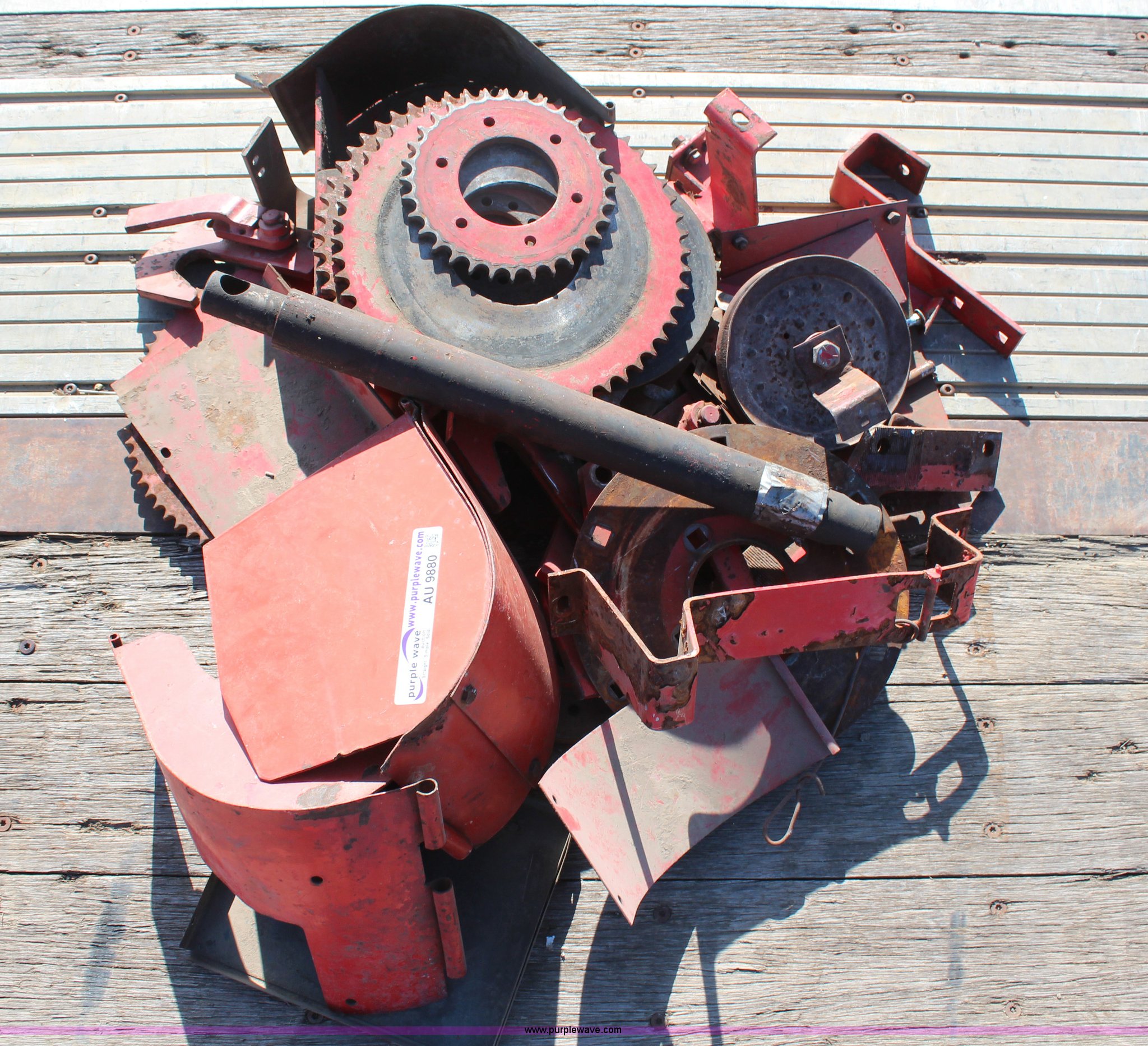 Assorted MasseyFerguson parts in Wakarusa, KS Item AU9880 sold Purple Wave