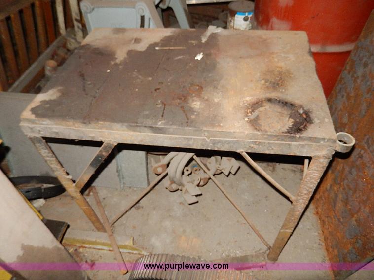 image for item AP9854 Assorted tools