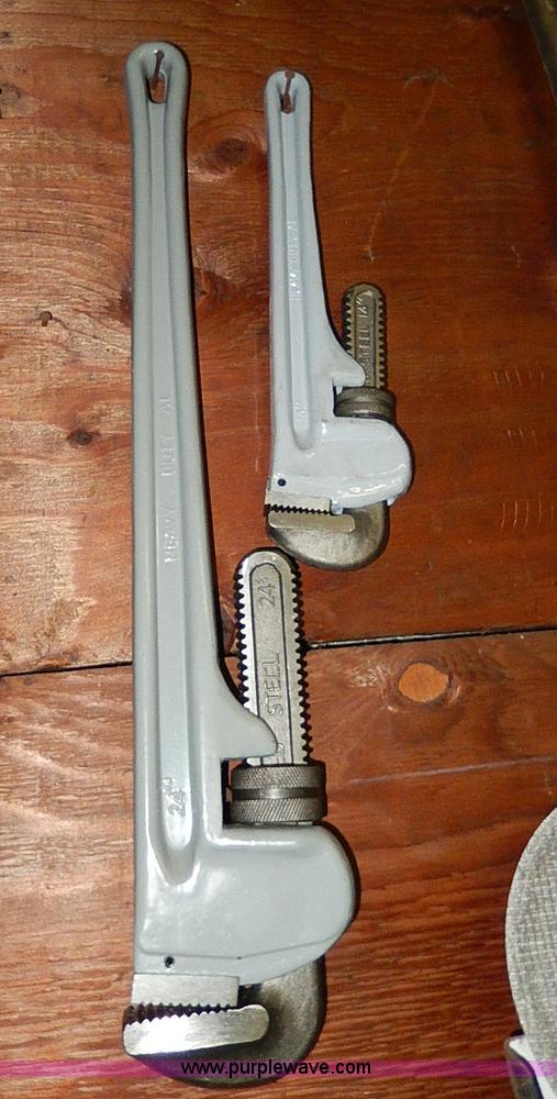 image for item AP9854 Assorted tools