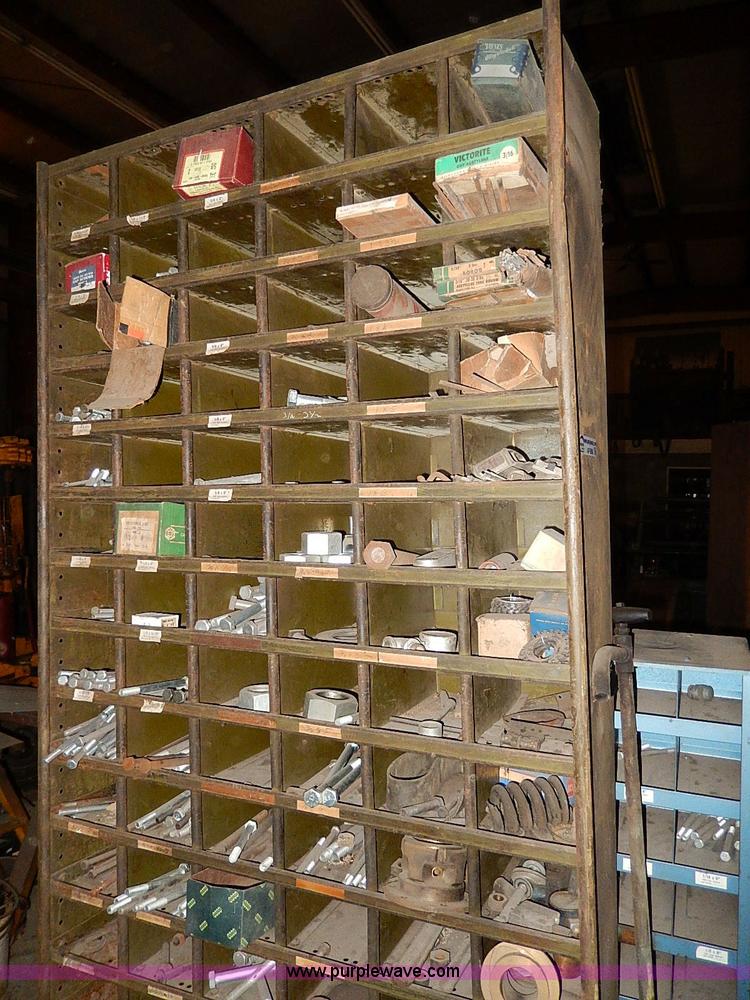 image for item AP9854 Assorted tools