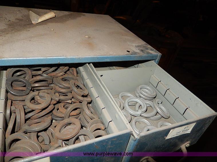 image for item AP9854 Assorted tools