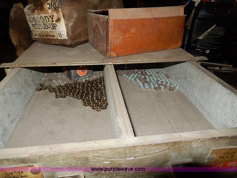 image for item AP9854 Assorted tools