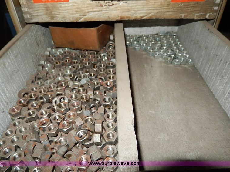 image for item AP9854 Assorted tools