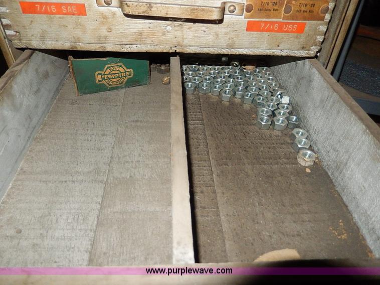 image for item AP9854 Assorted tools