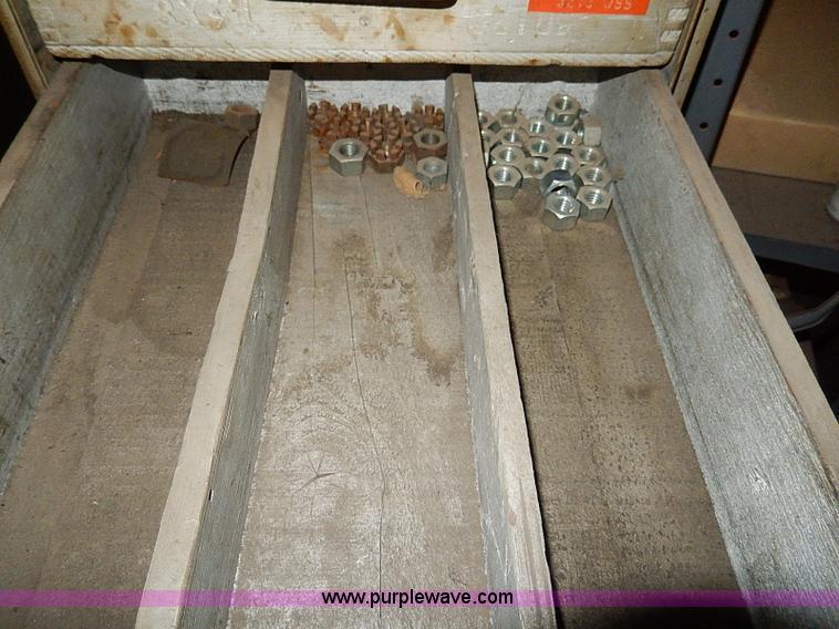 image for item AP9854 Assorted tools