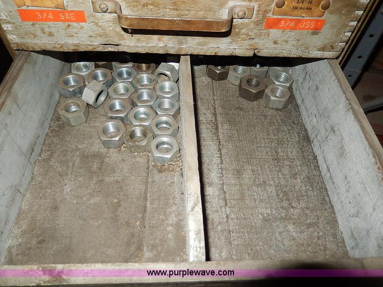 image for item AP9854 Assorted tools