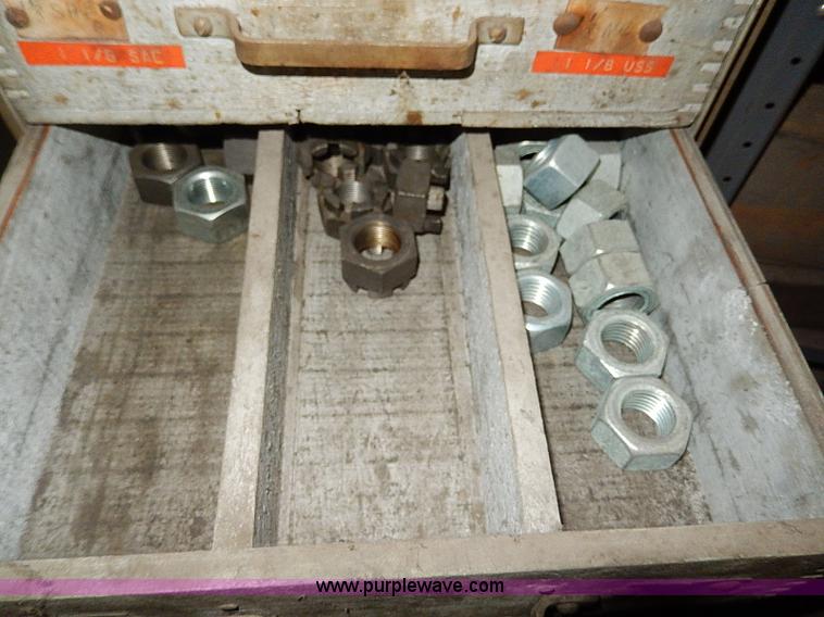 image for item AP9854 Assorted tools