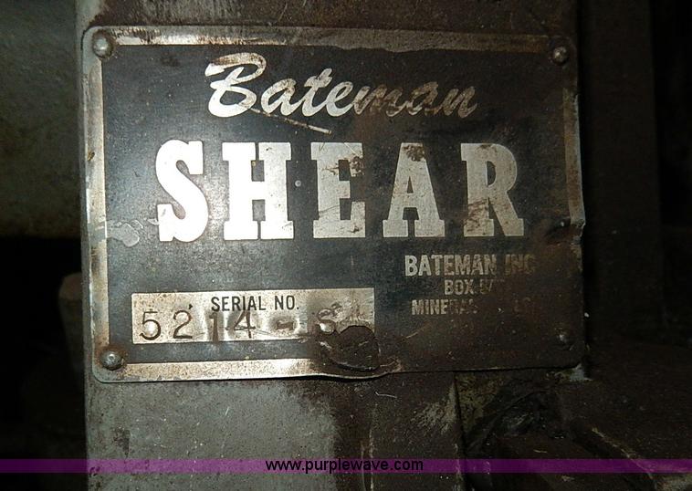 image for item AP9861 Bateman metal shear with stand