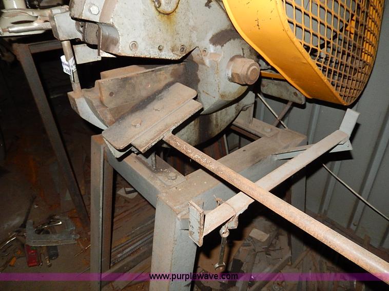 image for item AP9861 Bateman metal shear with stand