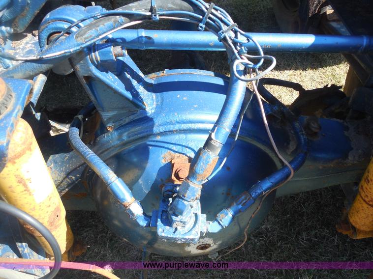 image for item F3241 1988 Peterbilt 377 semi truck