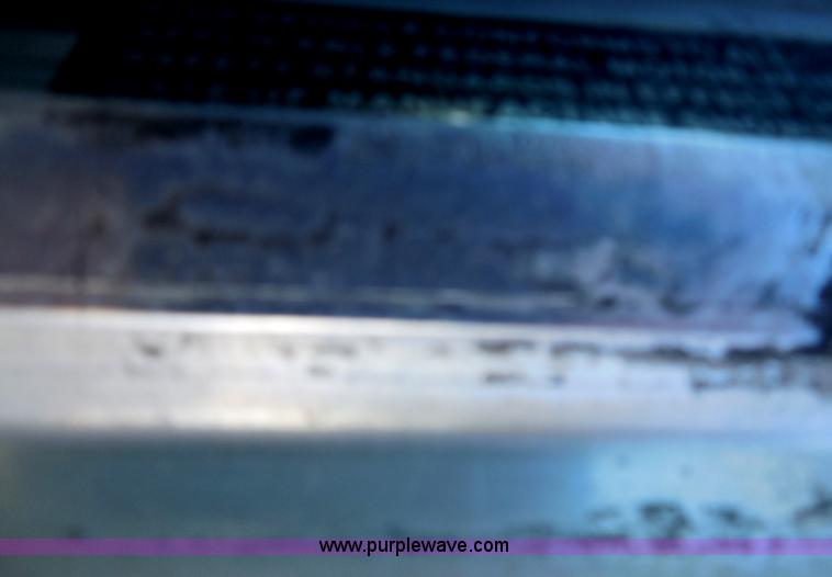 image for item F3241 1988 Peterbilt 377 semi truck