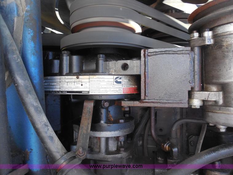 image for item F3241 1988 Peterbilt 377 semi truck