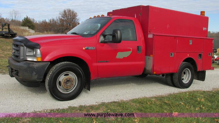 image for item F5425 2002 Ford F350 Super Duty XL utility truck