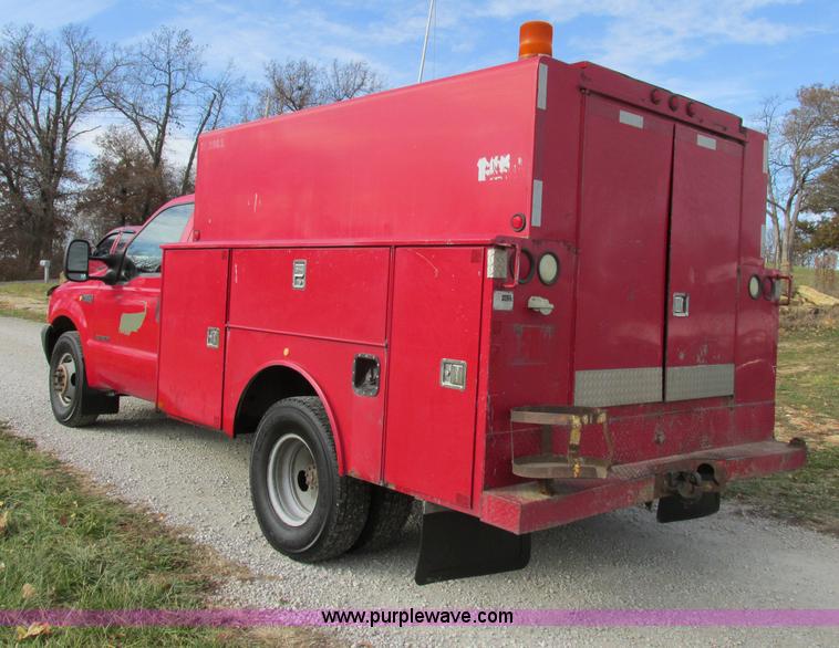 image for item F5425 2002 Ford F350 Super Duty XL utility truck