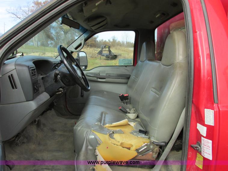 image for item F5425 2002 Ford F350 Super Duty XL utility truck