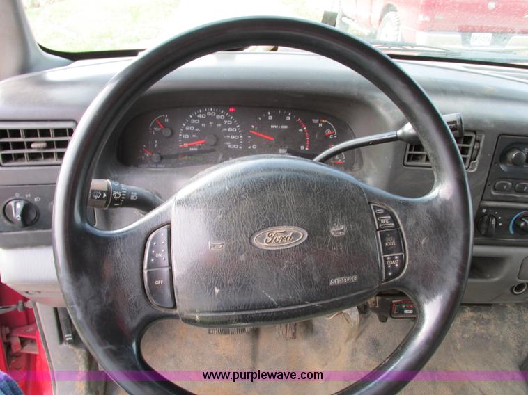 image for item F5425 2002 Ford F350 Super Duty XL utility truck