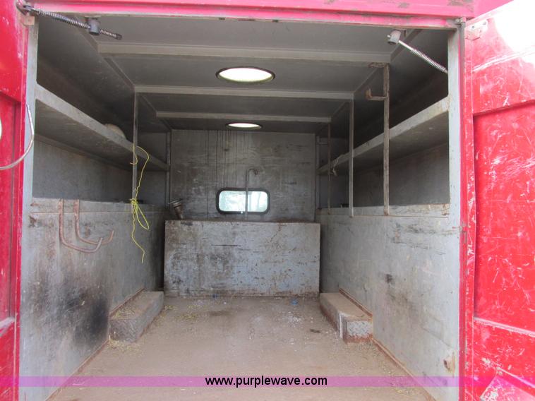 image for item F5425 2002 Ford F350 Super Duty XL utility truck