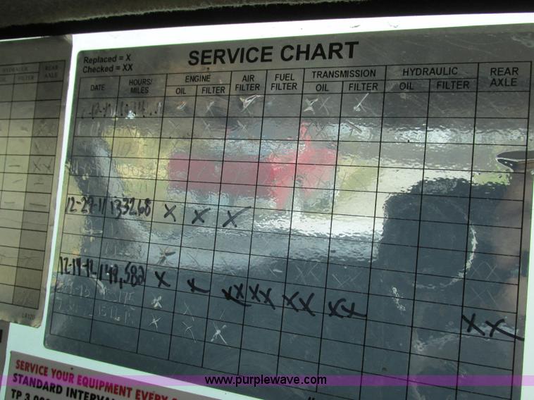 image for item F5426 2004 GMC Sierra 3500 utility truck