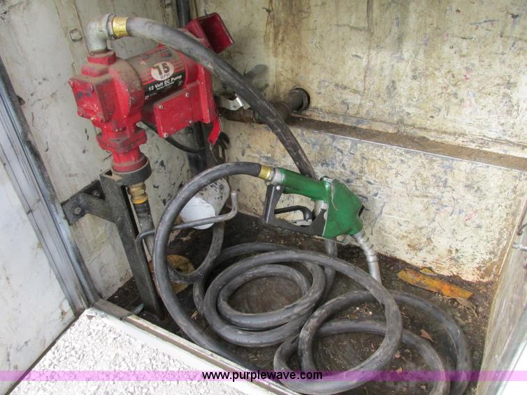 image for item F5426 2004 GMC Sierra 3500 utility truck