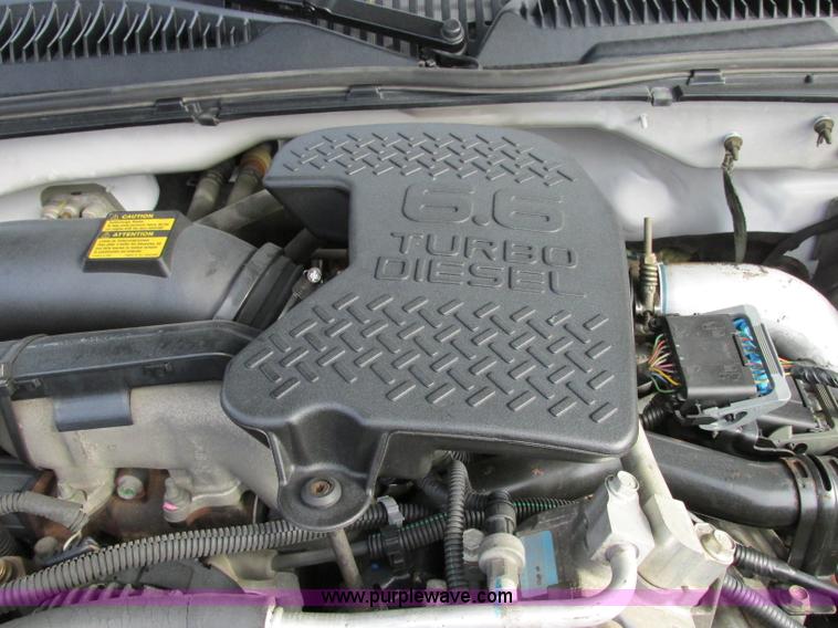 image for item F5426 2004 GMC Sierra 3500 utility truck