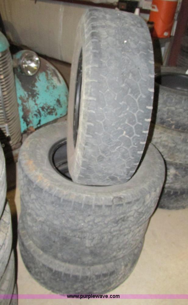 image for item F5448 (4) BF Goodrich Rugged Trail T/A LT265/70R17 tires